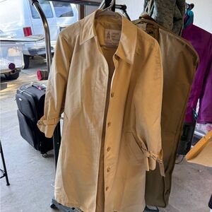 Women’s London fog trench coat sz 8 petite
